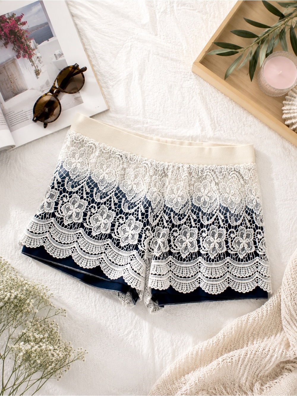 Riley James Lace Ombre Shorts White Crochet Lined Large - Picture 3 of 10